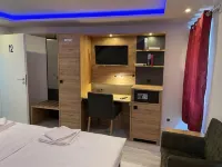 Hotel & Restaurant Bella Italia - 駐車場