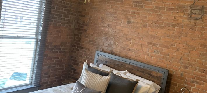 NEW “Bourbon on the Square” Downtown Rustic Loft Hotels in Hardin County