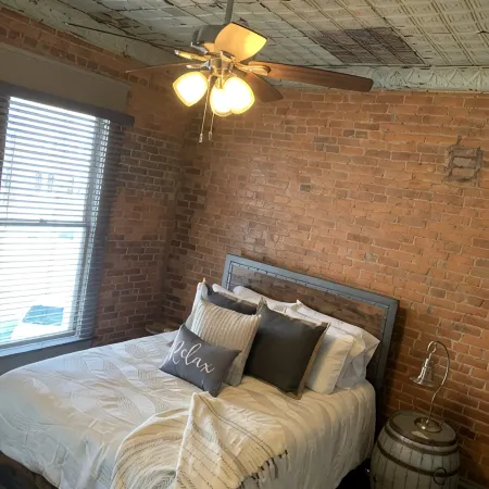 NEW “Bourbon on the Square” Downtown Rustic Loft