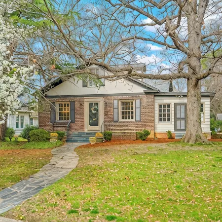 Relax in Luxury The Fogleman House in Historic Downtown Burlington