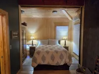 Spacious Rush Lake Home -Spacious, 2 Docks/1 Lift - 4-Star