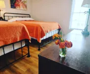 Comfortable, Bright and Sunny Home - Just Steps Away from the Beach Access. - balcony