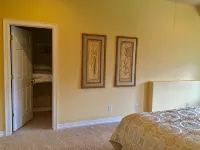 Spread out in a large,1600 sq foot comfort suite 1 bedroom plus additional nook - balcony