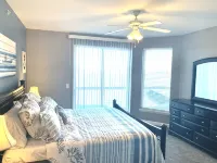 BEAUTIFUL Zero Entry Lands End Condo - Main Channel WITH Boat Slip & Waterpark - Wifi
