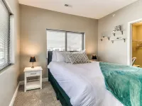 The Cascades at Jordan Creek WDSM/Pool/Tanning/Gym - Apartments