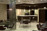Euba Hotel - 駐車場