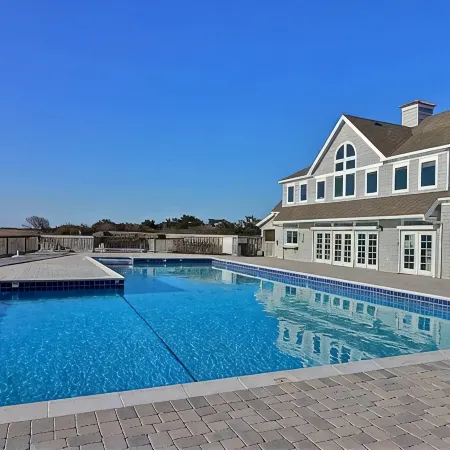 Duck Oceanfront, Amazing Views, Pool, Hot Tub, Pet Friendly, Resort Neighborhood