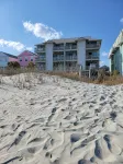 Oceanfront Getaway,  Directly on the Beach with Amazing Views - 3 estrellas