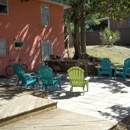 Cooper Flats-Upstairs - 2 Blocks to the Beach & to Downtown FB, Extraordinary!