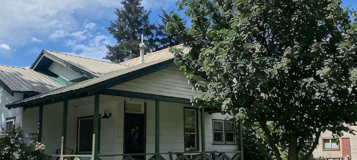 Newly remodeled, Old Town 3 BR, 1.5 Bath Walk Everywhere Hotels in Durango