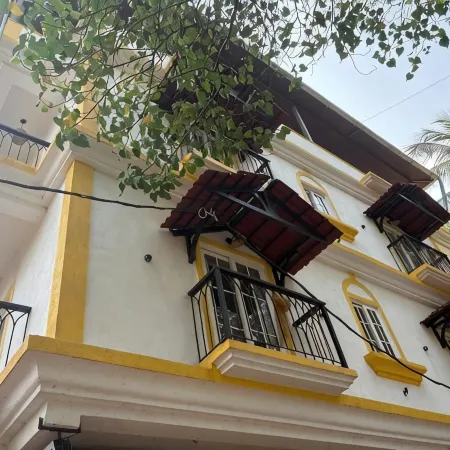 Lume Stayz Hotels in Solim