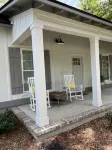 Twin Oaks Cottage in charming downtown St. Marys, walking distance to waterfront - Homestays