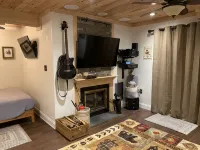 Luxury condo, slope side located at the top of Sugar Mountain. GREATVEIWS! - Wifi