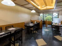 Hotel Kiraku - parking