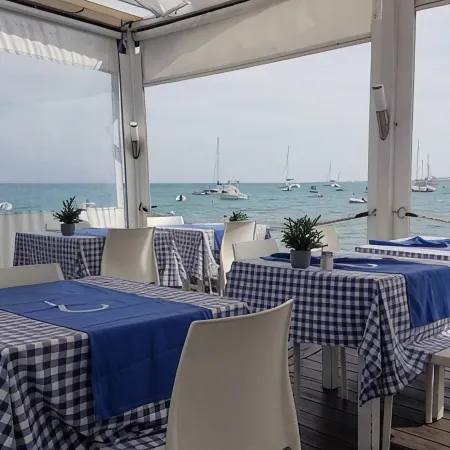 Luxury Villa - Private Heated Pool - Wi-Fi- 25 Metres to Beach - Casa Elena