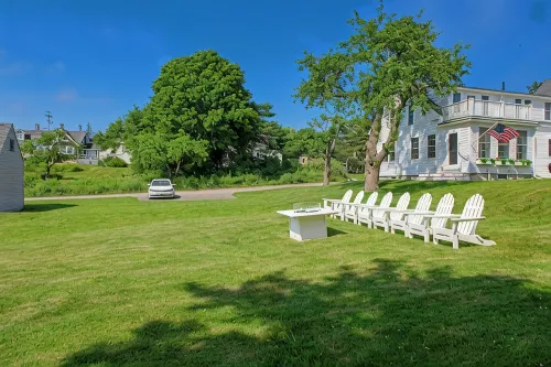 Dew Drop 4 Village Cottage, in Port Clyde Village, Lawn & Waterfront - Wifi