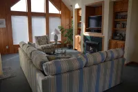 EAST WIND is lovely SOUND FRONT home in the mecca for windsurfing on HI - 4-stjärniga