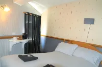 Pine Lodge Hotel - Bintang 3