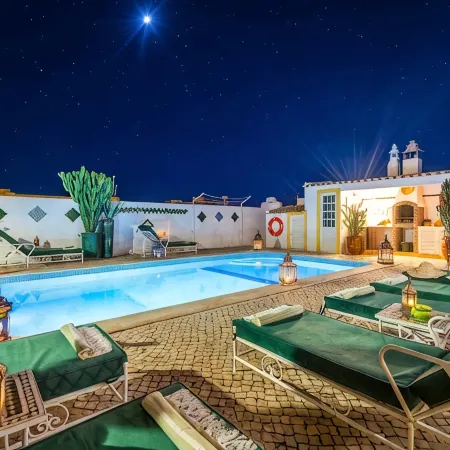 Villa Galé Sun - luxury, private pool, AC, wifi 5 minutes from the beach