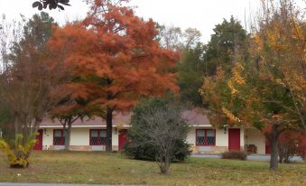 Valley Inn - Hamilton GA