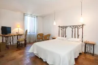 Logis Hôtels - Hôtel Restaurant du Midi Hotels in Saint-Félix-Lauragais