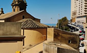 A Due Passi Dal Centro Sweet Rooms