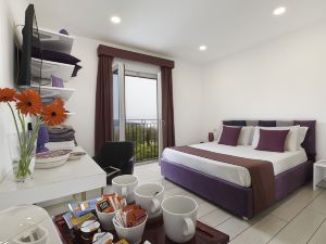 Eterea Charming Suites