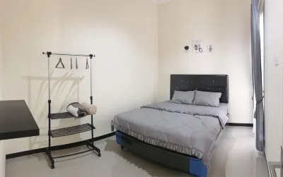 Villa Syariah Bunga Tanjung 16 Hotel di Tlekung
