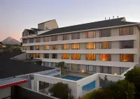 Plymouth International Hoteles cerca de Kawaroa Park