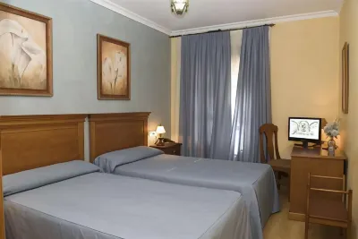 Hotel Esmeralda Hotels in Osuna