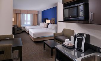 Holiday Inn Express & Suites Bakersfield Airport