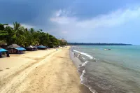 Nuansa Bali Hotel فنادق في أنيار