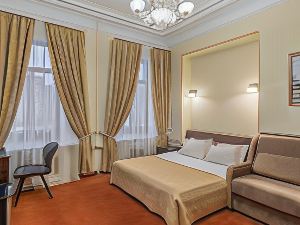 Solo on Nevsky Prospekt Hotel