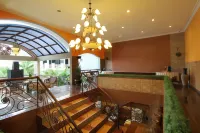 Patria Palace Hotel Hotels in Sukorejo