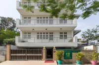 Mehra Residency at the Airport Hotels in Dwarka