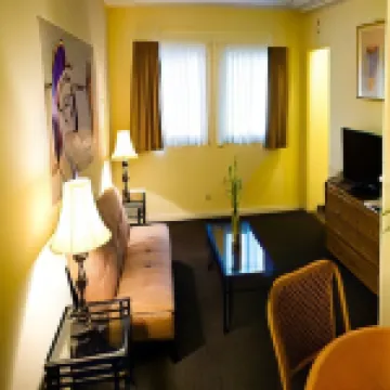 荷里活名人酒店