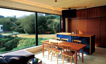 Chulax Okinawa Yomitan【Designer Condominium Hotel】