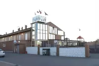 Chateau la Roca Hotels in Igollo de Camargo