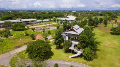 Lampang Green Garden Resort Hotel berhampiran Wat Phra That Lampang Luang