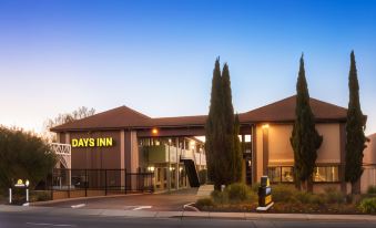 Days Inn by Wyndham Pinole Berkeley