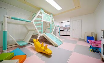 Gapyeong Polaris Kids Spa Pension