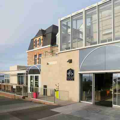 Best Western Plus les Terrasses de Brehat Hotel Exterior