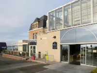Best Western Plus les Terrasses de Brehat Hotels in Ploubazlanec