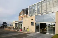 Best Western Plus les Terrasses de Brehat Hotels near Centre Commercial Carrefour Paimpol Kerpuns