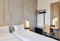 B&B Hotel Orléans Saran Hôtels à : Saran