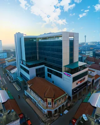 Pasar Baru Square Hotel Bandung Hotel dekat Summit Factory Outlet