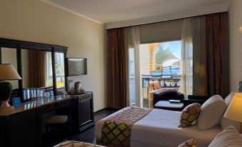 Grand Oasis Resort