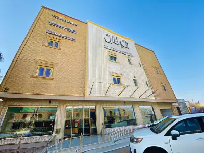 تـــــولان خريــص للشقـــق المــــخدومـــة  (Arabic ) Hotels near العثيم مول