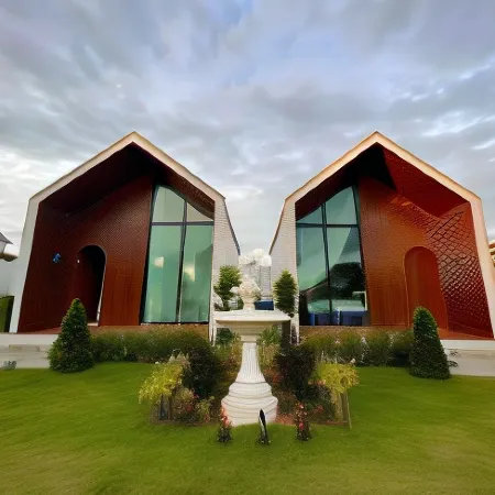 Bannjamjuree Resort Sattahip
