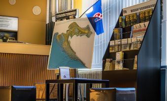 6. 유스 호스텔 자..